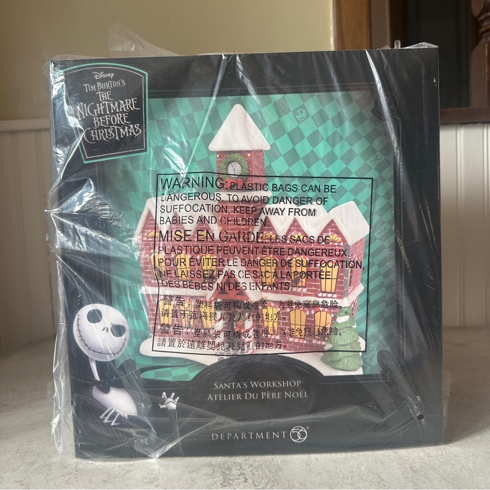Dept 56 SANTA'S WORKSHOP Nightmare Before Christmas 6007739 BRAND NEW Disney